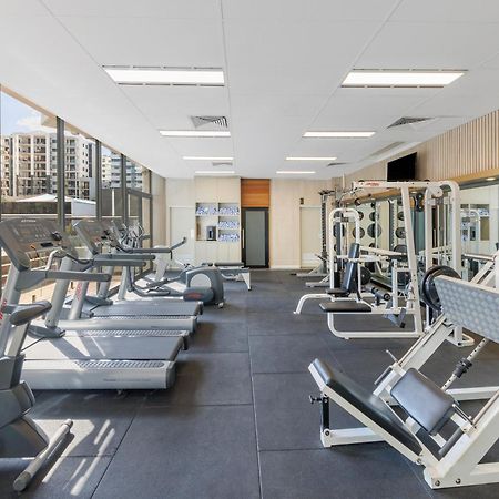 Amora Hotel Brisbane Eksteriør bilde The gym at the hotel