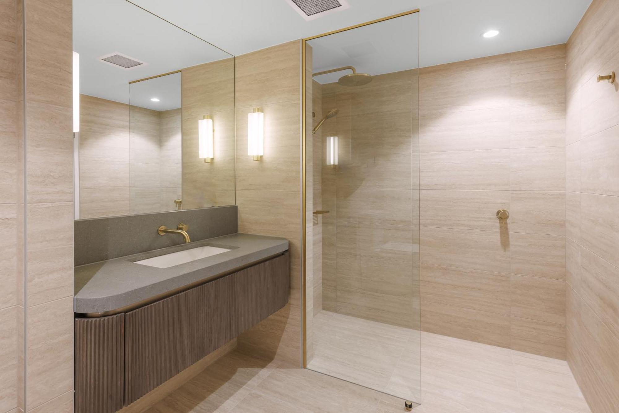 Amora Hotel Brisbane Eksteriør bilde Bathroom