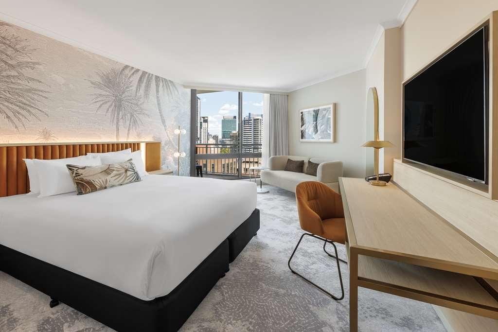 Amora Hotel Brisbane Rom bilde A guest room at the hotel