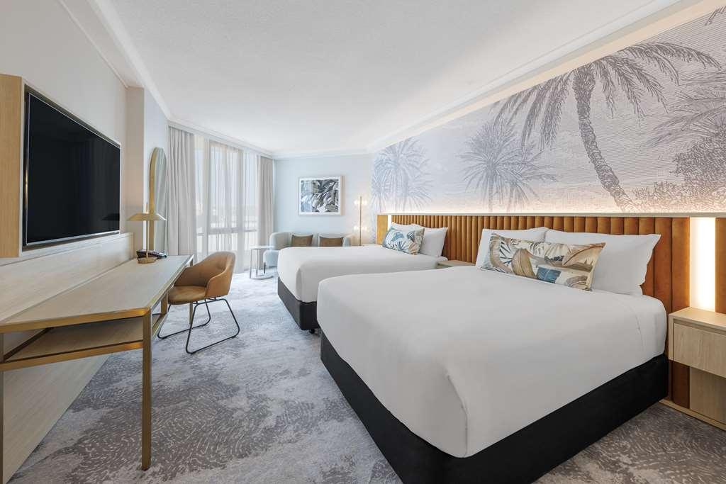 Amora Hotel Brisbane Rom bilde A guest room at the hotel
