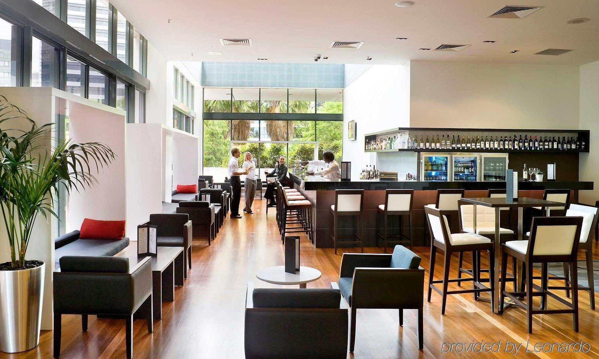 Amora Hotel Brisbane Eksteriør bilde The lounge at Perth International Airport
